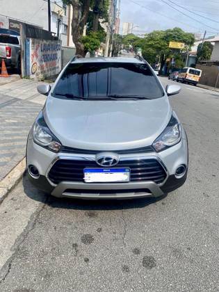 HYUNDAI HB20X 1.6 16V STYLE FLEX 4P AUTOMÁTICO
